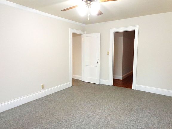 3rd image of 824 Brandon Ave #5
