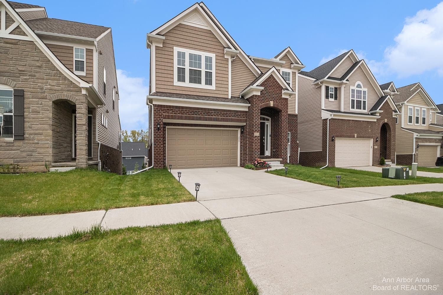 2876 Dillon Dr, Ann Arbor, MI 48105 Zillow