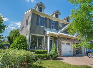 301 Whitney Ln, Allendale, NJ 07401