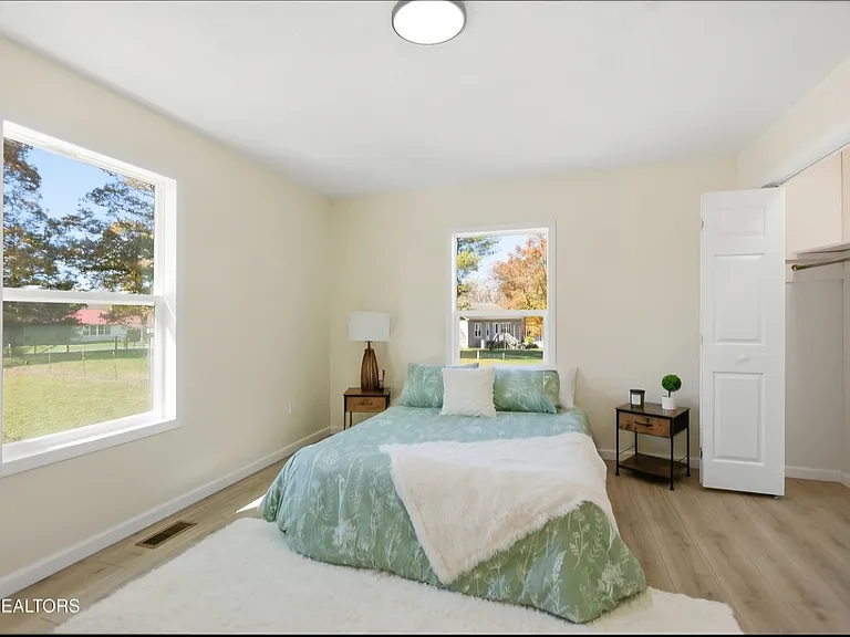 37 Windy Acres Dr — Photo 13