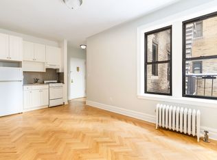 221 W 12th St #2I, New York, NY 10011