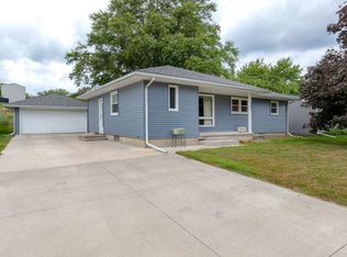 742 Stephan Ave, Waterloo, IA 50701