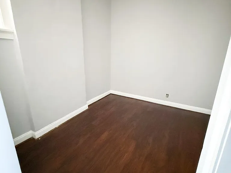 4455 S 38th St — Photo 3
