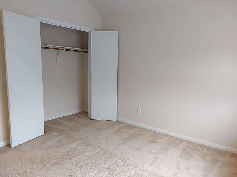 822 Forest Thicket Ln — Photo 5