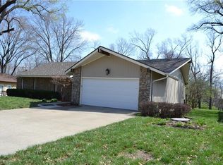 10713 Cypress Ave, Kansas City, MO 64137