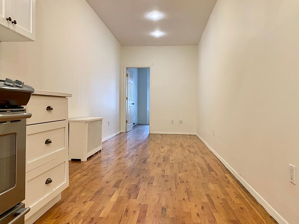 1st image of 534 Prospect Ave APT 1R