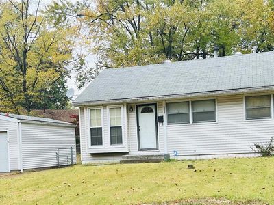 257 Estridge Rd, Saint Louis, MO, 63137