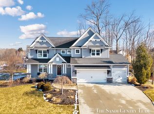 16575 Spring Tree Dr, Spring Lake, MI 49456