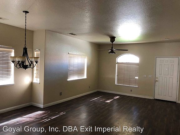 4th image of 1283 Manzanita Dr
