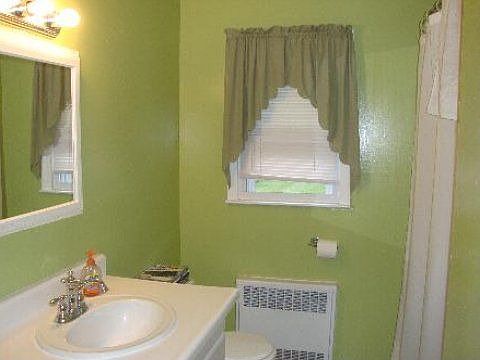5th image of 47 Hammond Ln