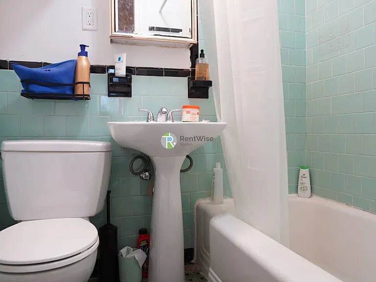 172 Commonwealth Ave #6 — Photo 10