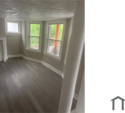 5 bed, 1700 sqft, $2,100 — Photo 2