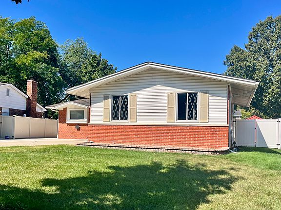 4th image of 19342 Coventry Dr