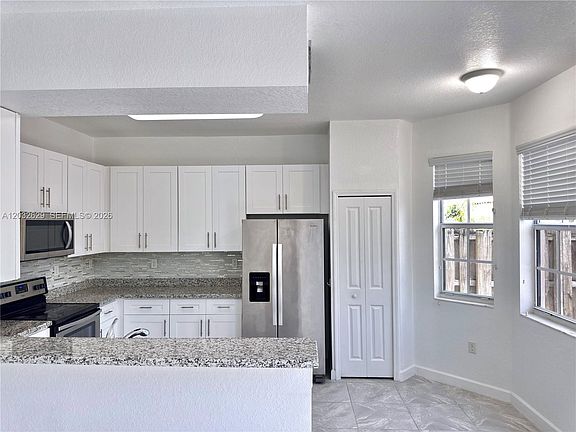 3rd image of 7905 SW 120th Ave