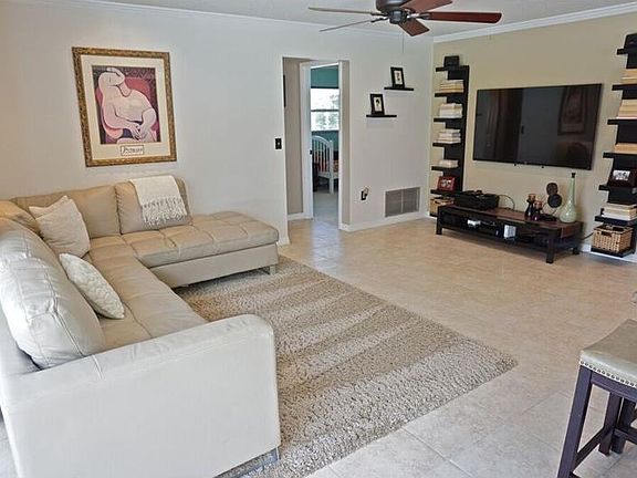 5th image of 958 Sklar Dr