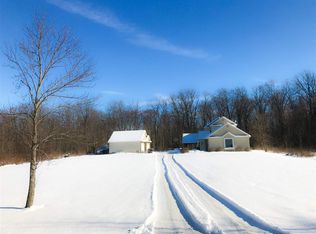 10862 N Turkey Creek Rd, Syracuse, IN 46567