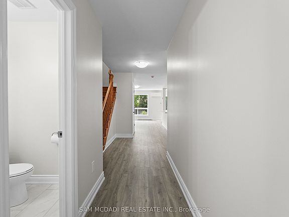 4th image of 14 Birchfield Dr