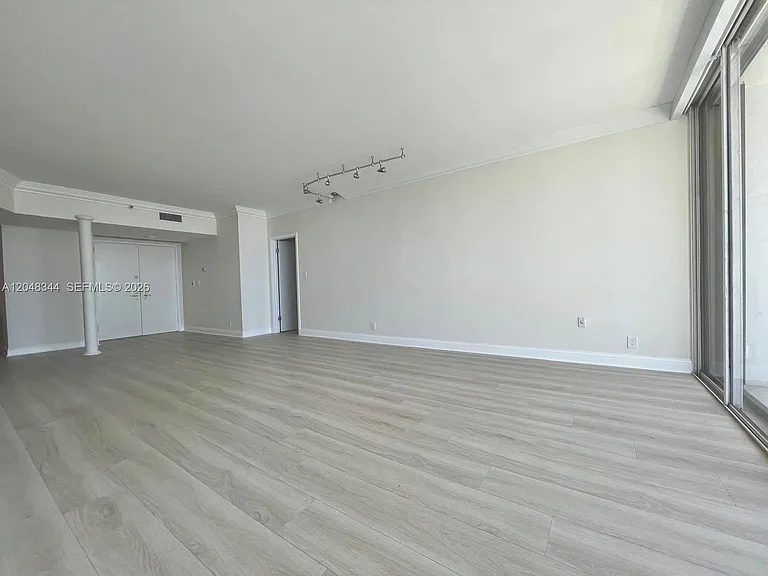 20281 E Country Club Dr #2104 — Photo 8