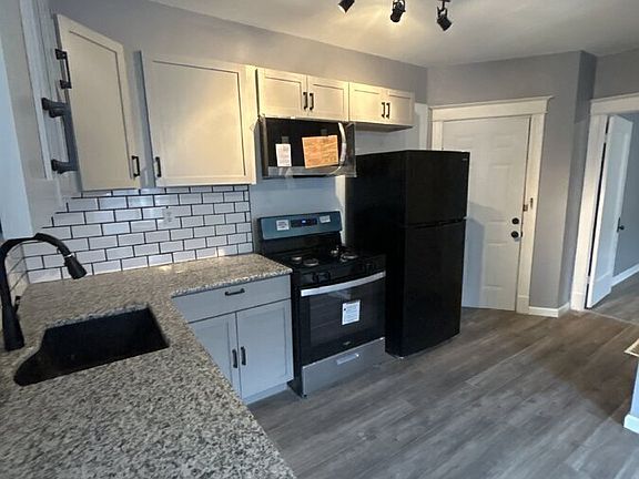 5th image of 5051 Chippewa St #2F
