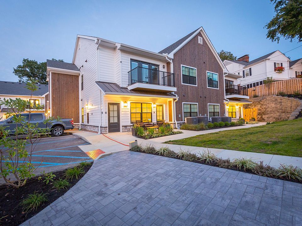 1st image of 3318 Mowbray Ln #10