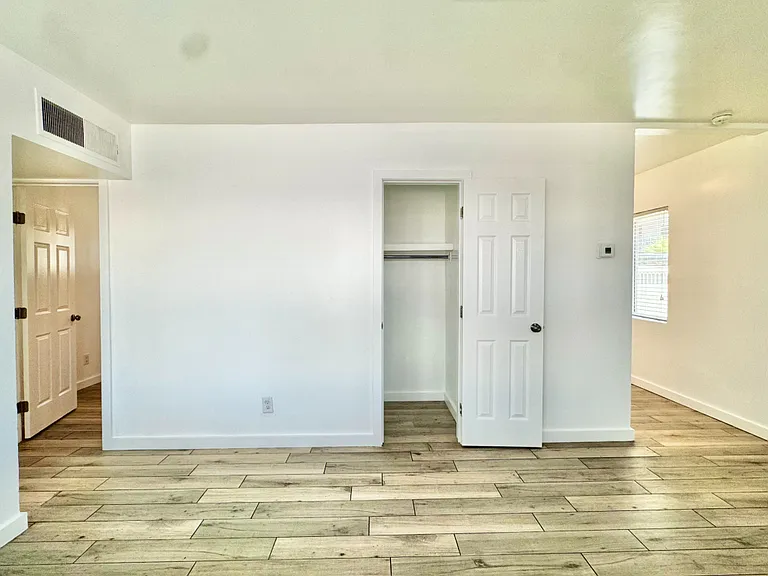 3629 N 37th St #3 — Photo 22