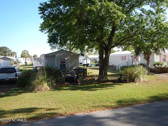 4th image of 219 Goose Creek Boulevard
