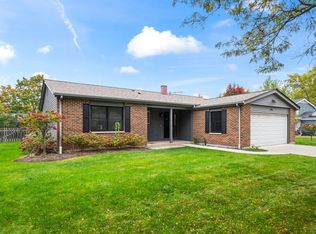 1034 Tamarack Ln, Libertyville, IL 60048