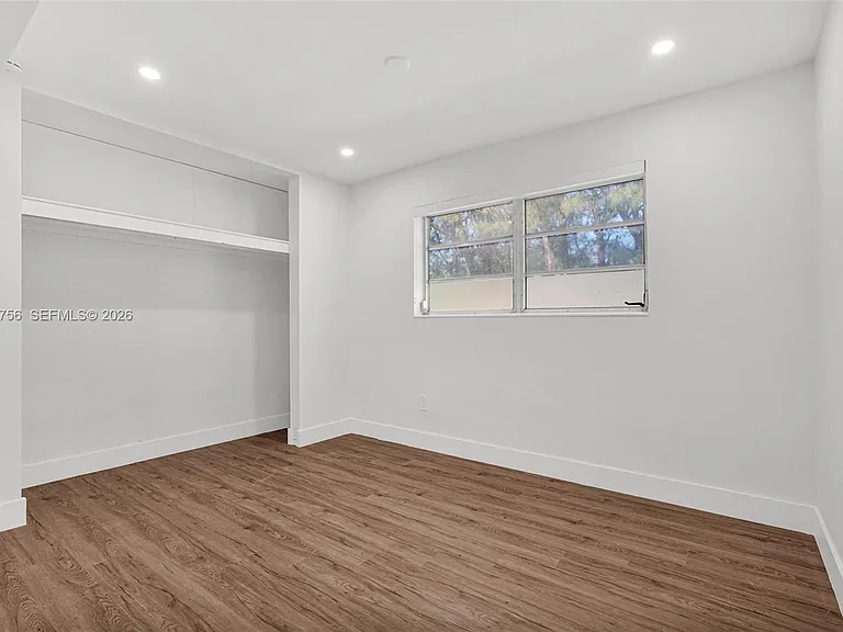 8201 SW 42nd St — Photo 22