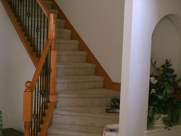 2nd image of 325 Love Bird Ln
