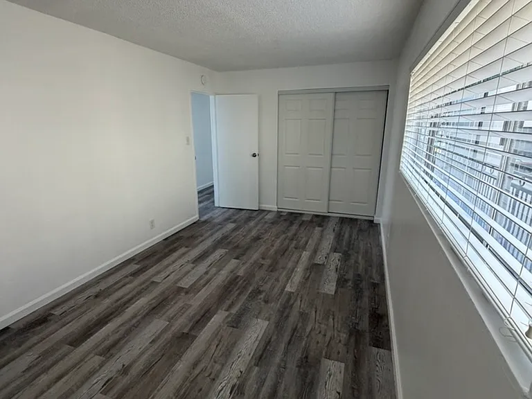 bedroom #1