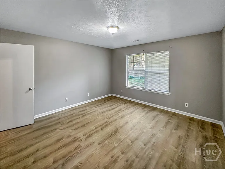 254 Bordeaux Ln — Photo 23