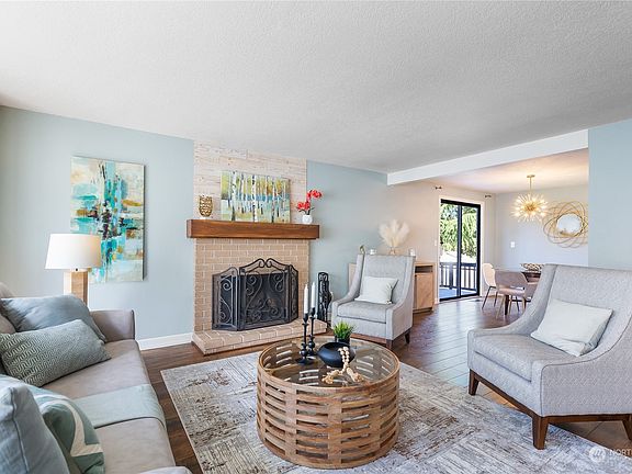 3rd image of 23809 44th Avenue W