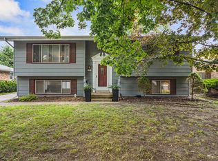 1709 Briarcliff Dr, Urbana, IL
