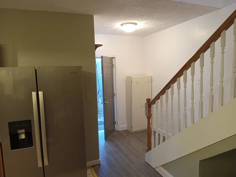 39 Carolina Hts #B — Photo 7