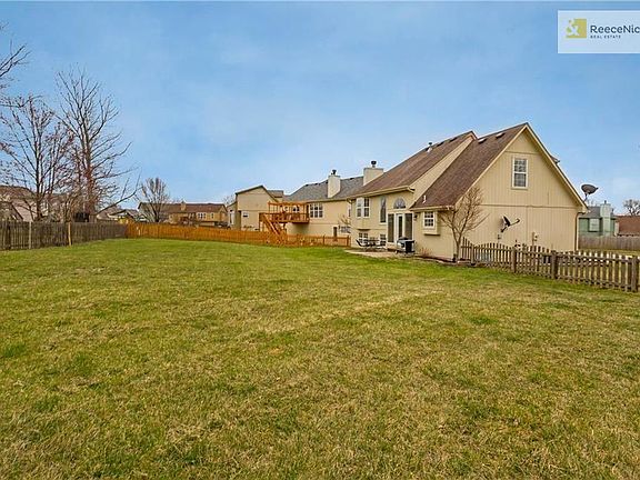 Very large fenced back yard