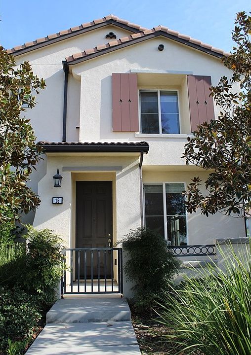 1st image of 15723 Parkhouse Dr Unit 15