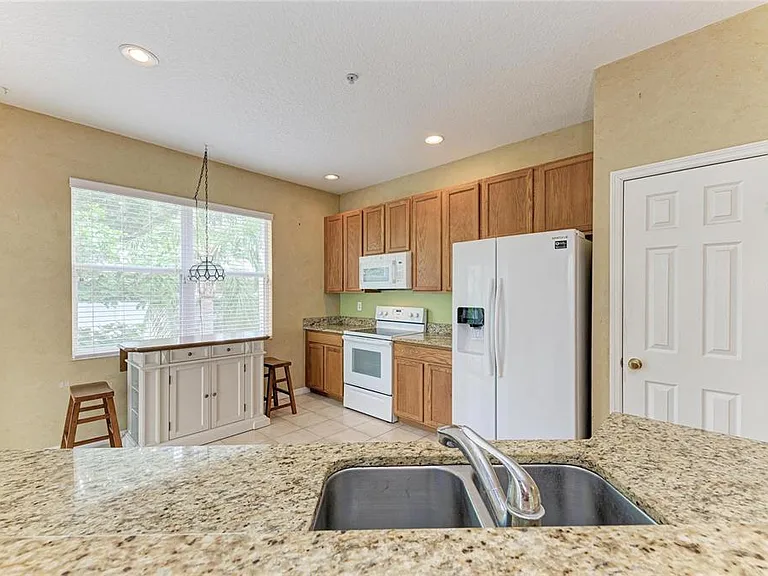 3931 Yellowstone Cir — Photo 13