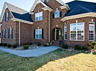 1332 Heather Pl, Murfreesboro, TN 37128