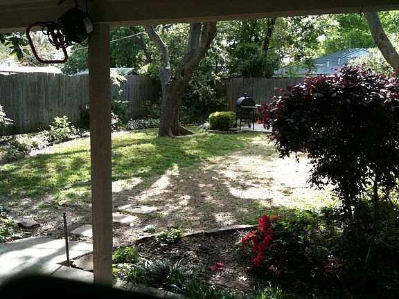 4th image of 2500 Earl Ln