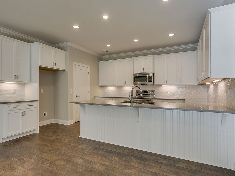 1st image of 3424 Magruder Dr #M1