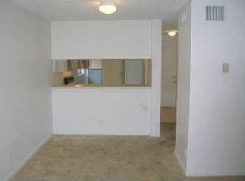 4th image of 4112 Lakeside Dr