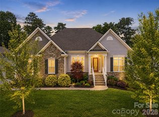 4198 Abernathy Pl, Harrisburg, NC 28075