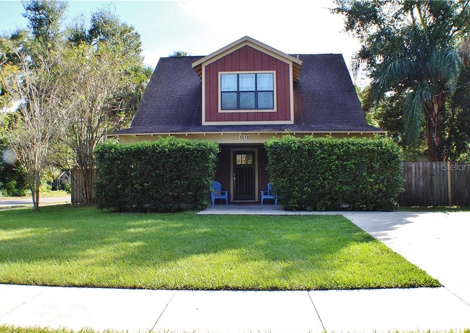 1st image of 1019 E Flora St