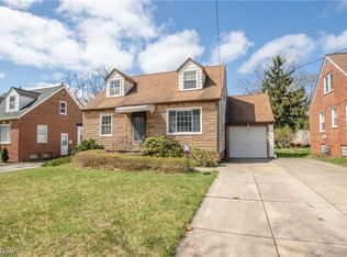 1516 Sunview Rd, Lyndhurst, OH