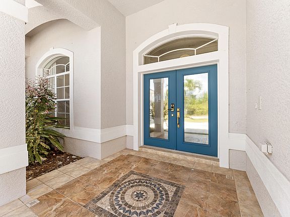 3rd image of 8090 Arlewood Circle