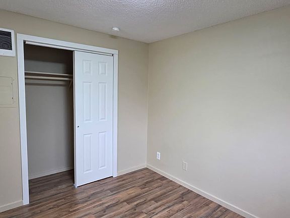 3rd image of 15121 Washington Ave SW Unit 3