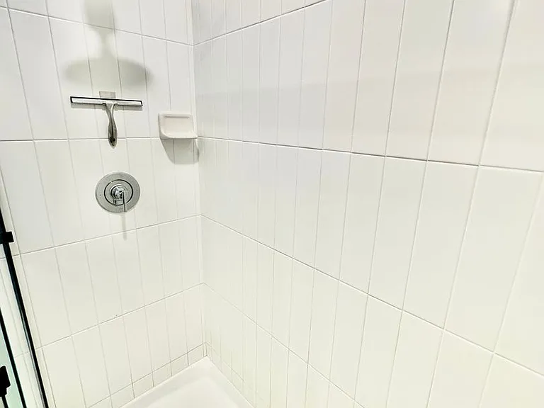 580 N Adler Ln — Photo 24
