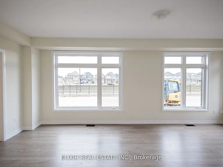 20 Molnar Cres — Photo 22