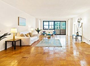 9 Hawthorne Pl APT 15D, Boston, MA 02114