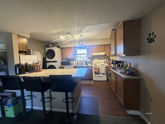 5th image of 15 S Shafer St APT 1803